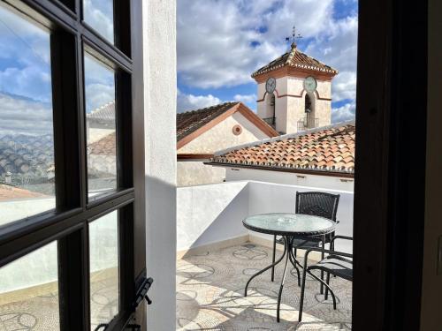 Balkoni atau teres di Casa Salome, Alojamiento con terraza y vistas al valle