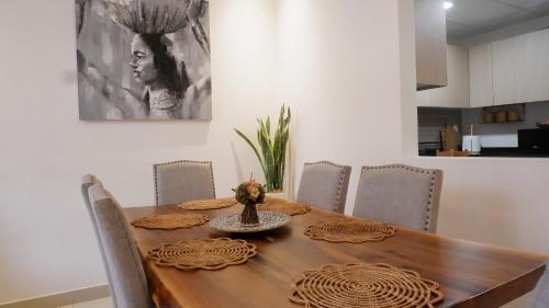 Χώρος καθιστικού στο Bliss at the Fields, 5BR Villa with Garden in Meydan