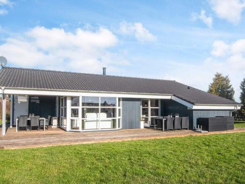 Gallery image of 4 star holiday home in Rønde in Rønde