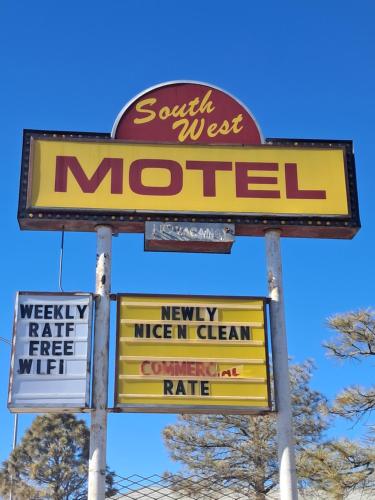 Certifikát, hodnocení, plakát nebo jiný dokument vystavený v ubytování South West Motel