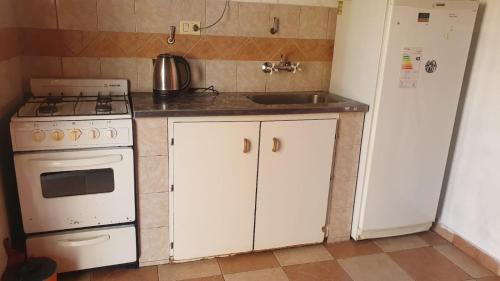 Η κουζίνα ή μικρή κουζίνα στο MARY ORM House 3