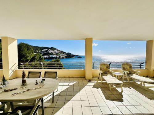 MARENOSTRUM. Para 4 en Roses — ubicación privilegiada y vistas al mar - ES-258-72