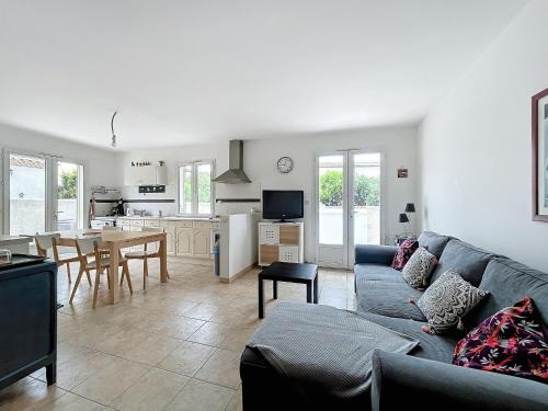 Appartement calme 110m² aux Saintes-Maries-de-la-Mer - FR-1-475-156