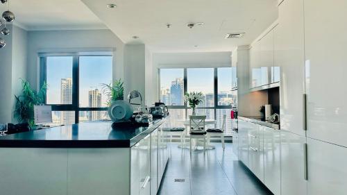 Ultimate 5BR Luxury I 2500 sqf I Burj Inner Circle photo 3