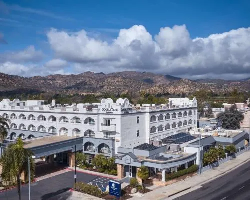 DoubleTree by Hilton Chatsworth in Simi Valley