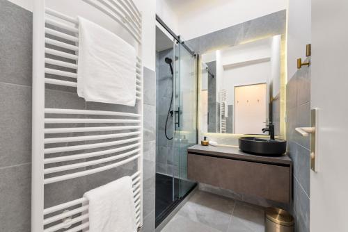 1 Bedroom, TV, modern Design