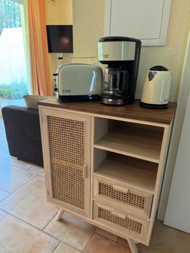 Dapur atau dapur kecil di Igelnest im Küstenwald Graal-Müritz