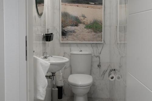Bilik mandi di Luxe Penthouse 2BR