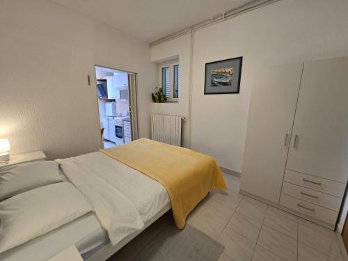 Apartment Ella