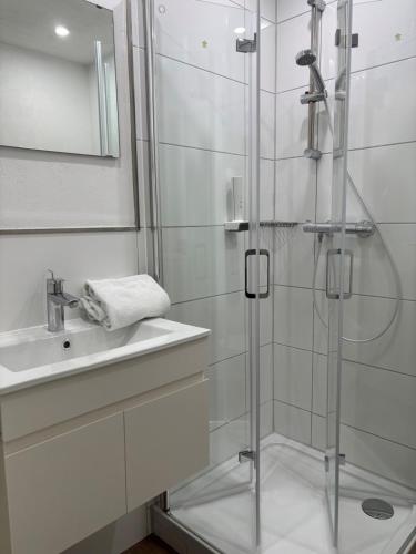 Koupelna v ubytování Hotel Drei König- Ihr Transithotel