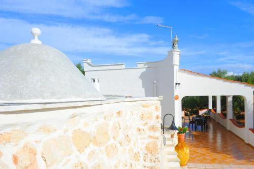 Gambar di galeri bagi Il Trullo di Pina a 2 minuti da spiaggia sabbiosa di Stazione Serranova