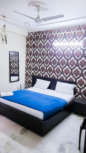 Postel nebo postele na pokoji v ubytování Deluxe Room In CR Park