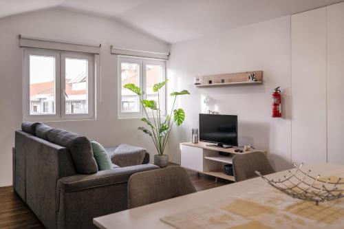 Snuggly Corner by Trip2Portugal