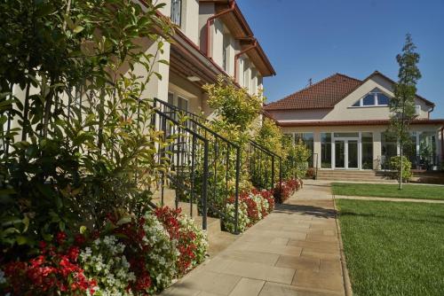 MiklósGrill - Kunszentmiklósi Étterem és Panzió