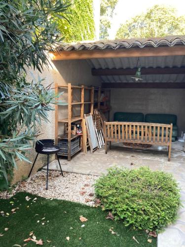 Photo de la galerie de l'établissement La Celestine Maison de village, à Mudaison