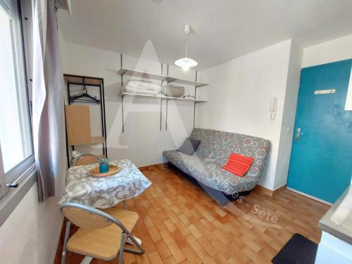 Studio entre vie de quartier et plages