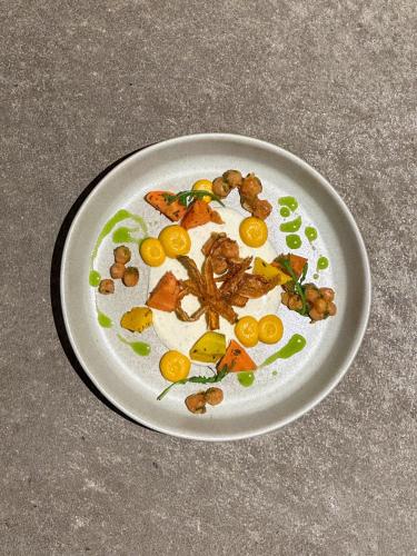 Comida en el departamento o alrededores