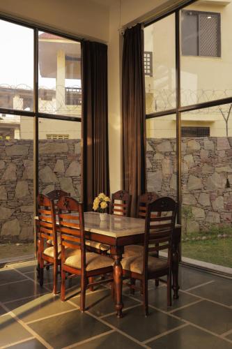Φωτογραφία από το άλμπουμ του Kailash Villa By Divine Stays σε Eklingji