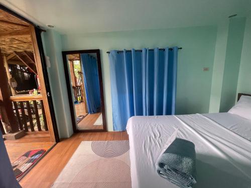 Postel nebo postele na pokoji v ubytování Islahazul Hostel