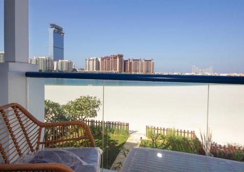 Breathtaking Villa With Roof Garden and Beach access
