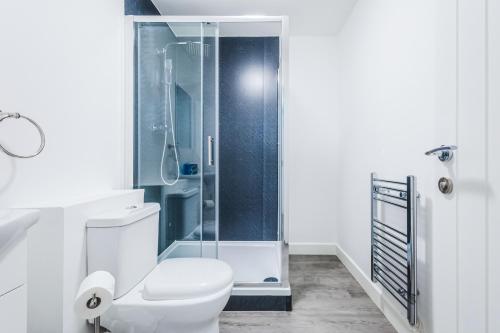 Ένα μπάνιο στο The Regent Circus Apartments
