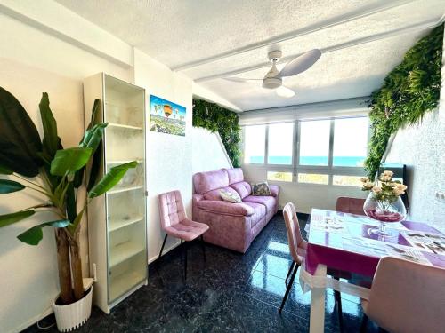 Khu vực ghế ngồi tại Vistas al Mar