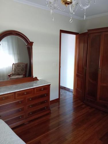 Katil atau katil-katil dalam bilik di Apartamento 2 en Combarro , próximo a Sanxenxo en Avda cruz 22