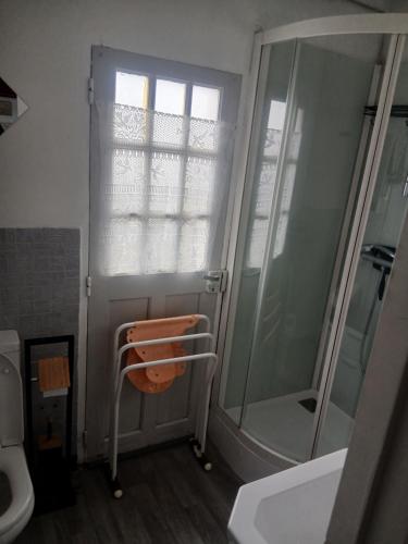 Koupelna v ubytování Les Coquelicot