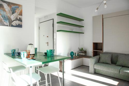 4 Min From Metro ''A'' Apt 15 Min from Colosseum