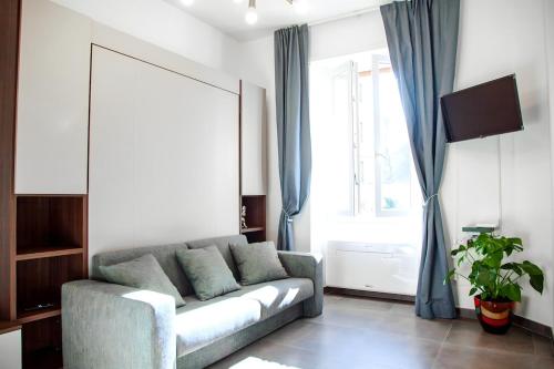 4 Min From Metro ''A'' Apt 15 Min from Colosseum