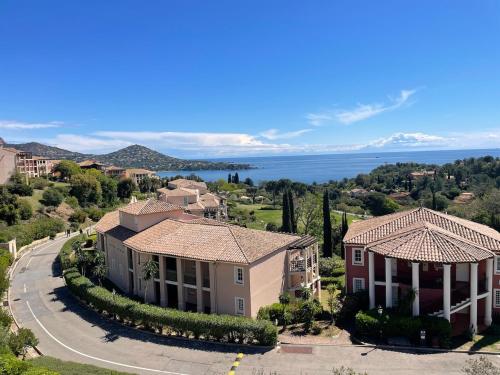Cap Esterel MAGNIFIQUE VUE MER 5 pers CLIMATISÉ