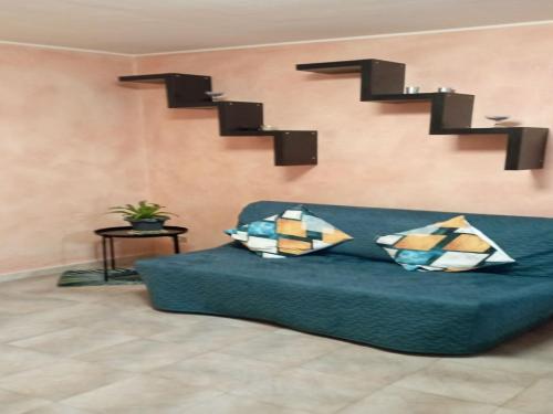 Posezení v ubytování Accomodation with two beds in the historic center of Ciri