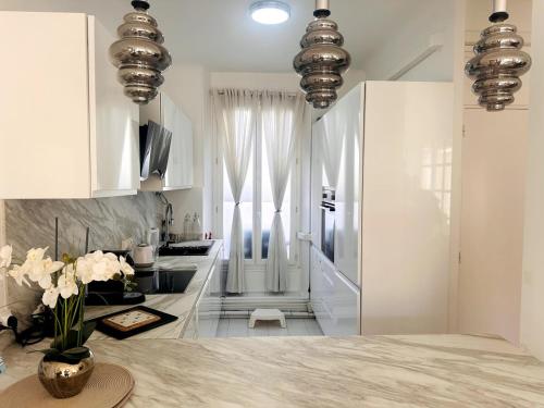 Fotografia z galérie ubytovania One Bedroom apartment in Cannes Center a few steps from the Croisette and the Martinez Hotel - 2032 v Cannes
