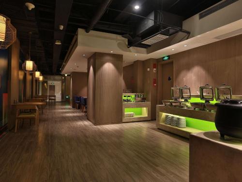 Kuchyň nebo kuchyňský kout v ubytování Ibis Styles XM Zhongshan Hotel