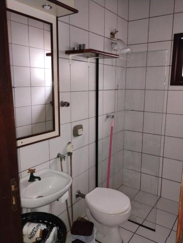 Koupelna v ubytování Casa na Vargem Pequena á 4 minutos de canasvieiras