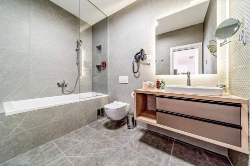 Bilik mandi di Villa Seashell Deluxe II