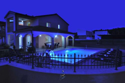 Villa Tea Novigrad by AwayToCroatia