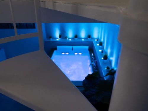 Πισίνα στο ή κοντά στο HYDRA Suite