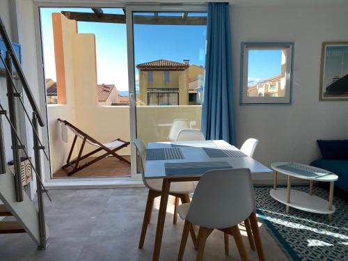 Joli Duplex résidence Atlantis accès direct plage