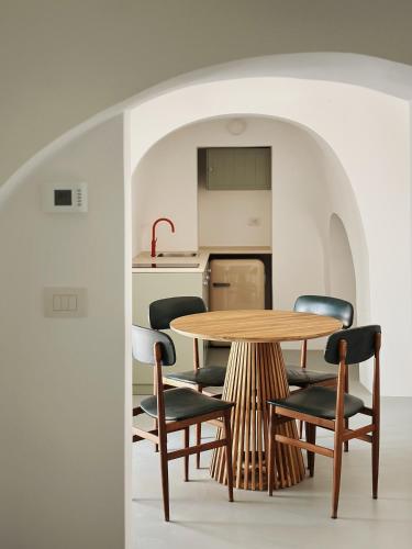 Η κουζίνα ή μικρή κουζίνα στο CasaVivi Isolati in Puglia
