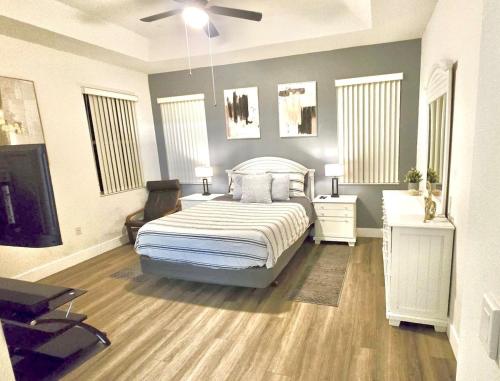 Charming family retreat with Pool & Amenities Disney & top Attractions photo 23