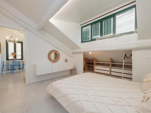 I Host Apartment - Jenner 14