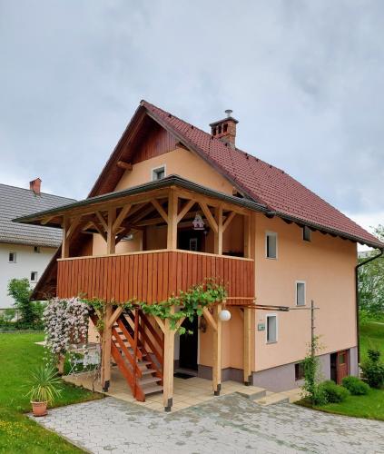Apartment Ravnik