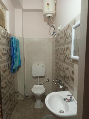 Un baño de Hotel Royal Place