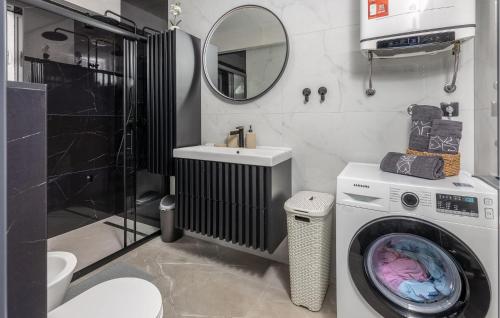 Cozy Apartment In Crikvenica