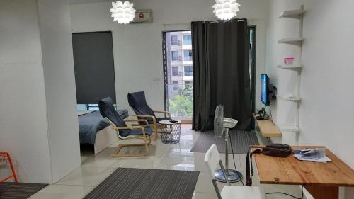 Μια τηλεόραση ή/και κέντρο ψυχαγωγίας στο Spectacular Suite in the heart of Cyberjaya