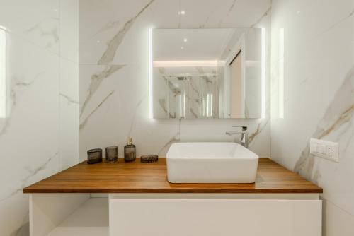EasyTopStay - Garibaldi Urban Nest