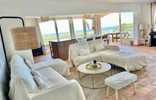 Villa haut de gamme vue panoramique exceptionnelle