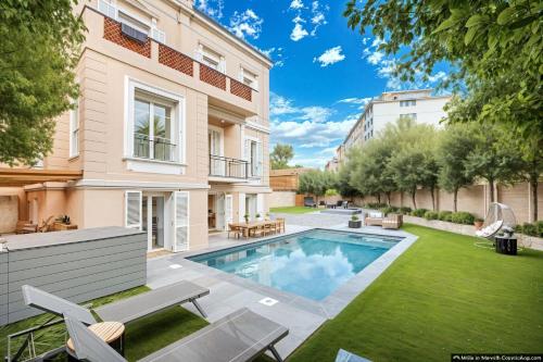 Fotografie z fotogalerie ubytování FRGK "La Cote d'Azur Villa Private Pool, AC Ultra-Fast Wi-Fi" v Cannes