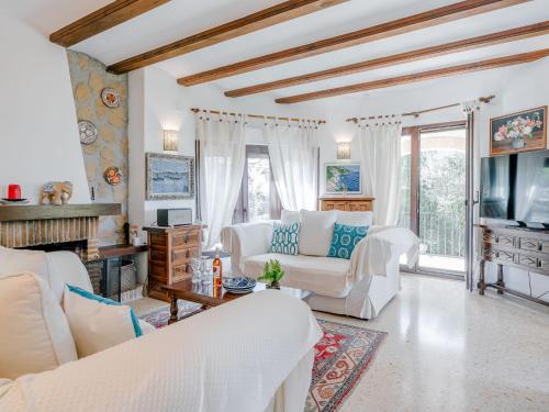 Holiday Home Villa Fili by Interhome